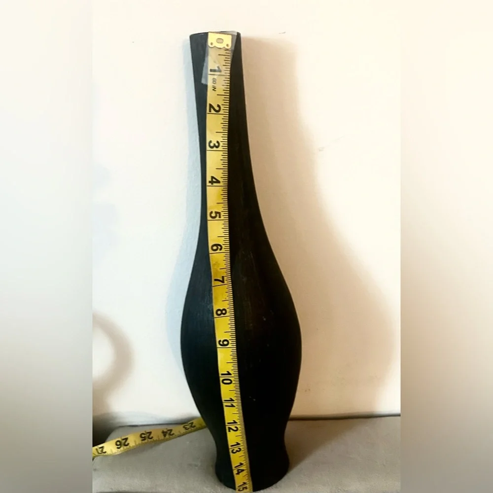 Umbra - Tall Ceramic Vase Black - Black Sheaf Vase - Teardrop Corn Husk texture